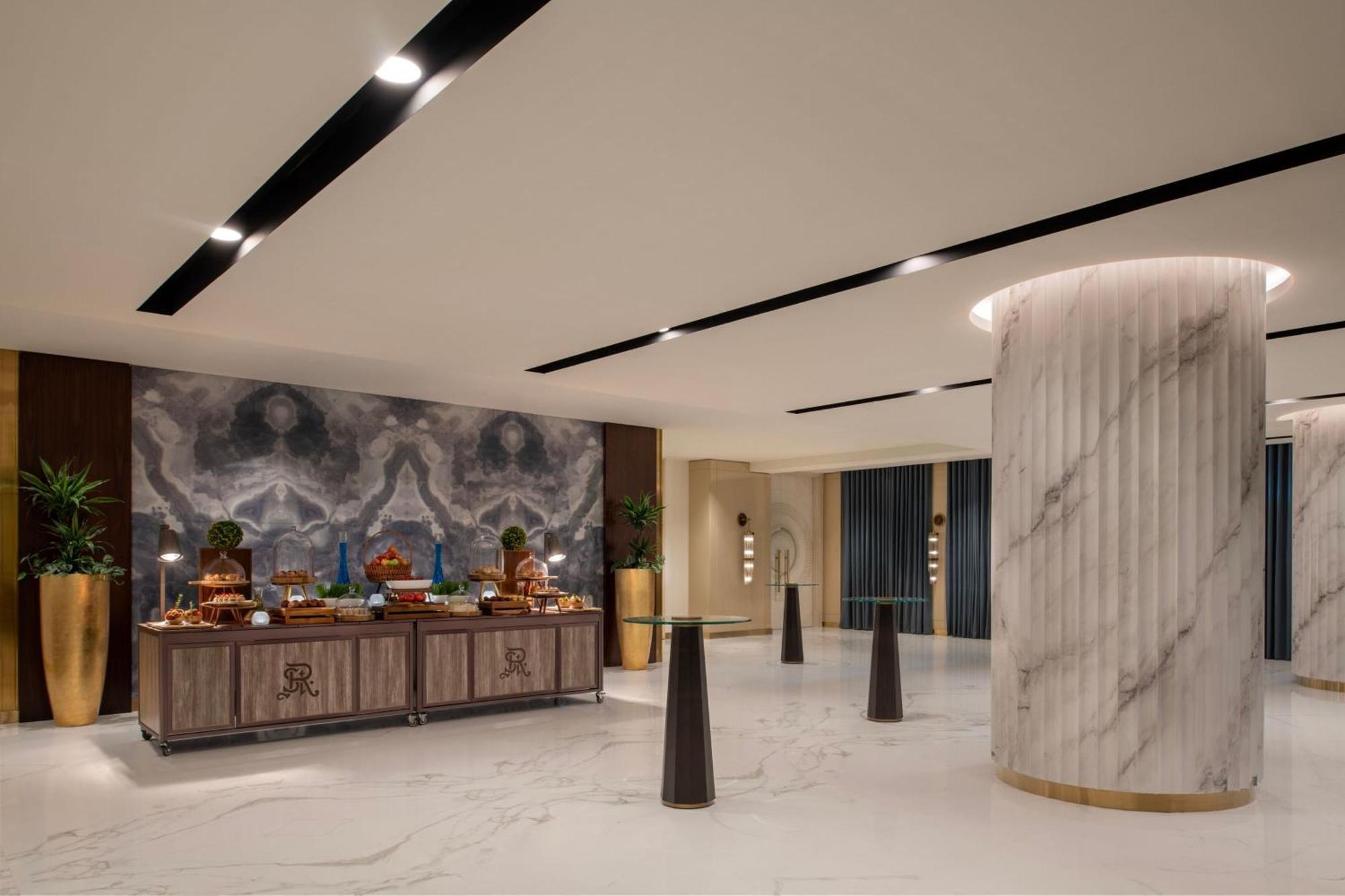 The St. Regis Marsa Arabia Island, The Pearl Qatar Hotel Doha Exterior photo